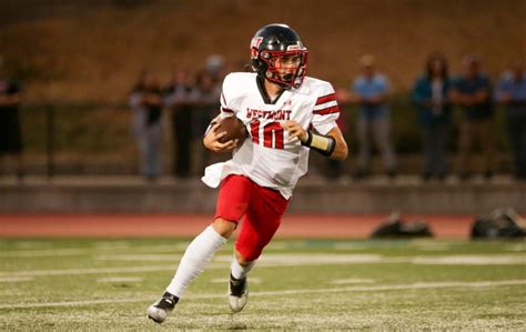High school football: Former safety shines at quarterback in Westmont victory